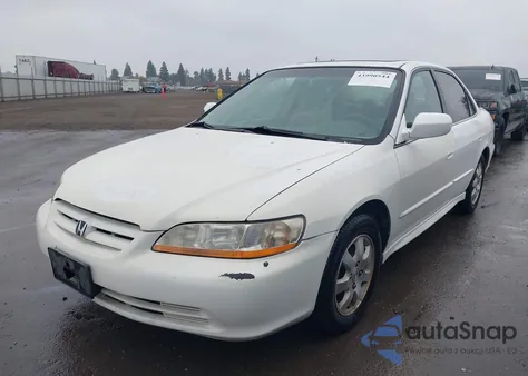 2001 Honda Accord 2.3 Ex из США, поврежденный, VIN 1HGCG66871A109870